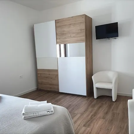 Passi Alterni Couette-café 3*